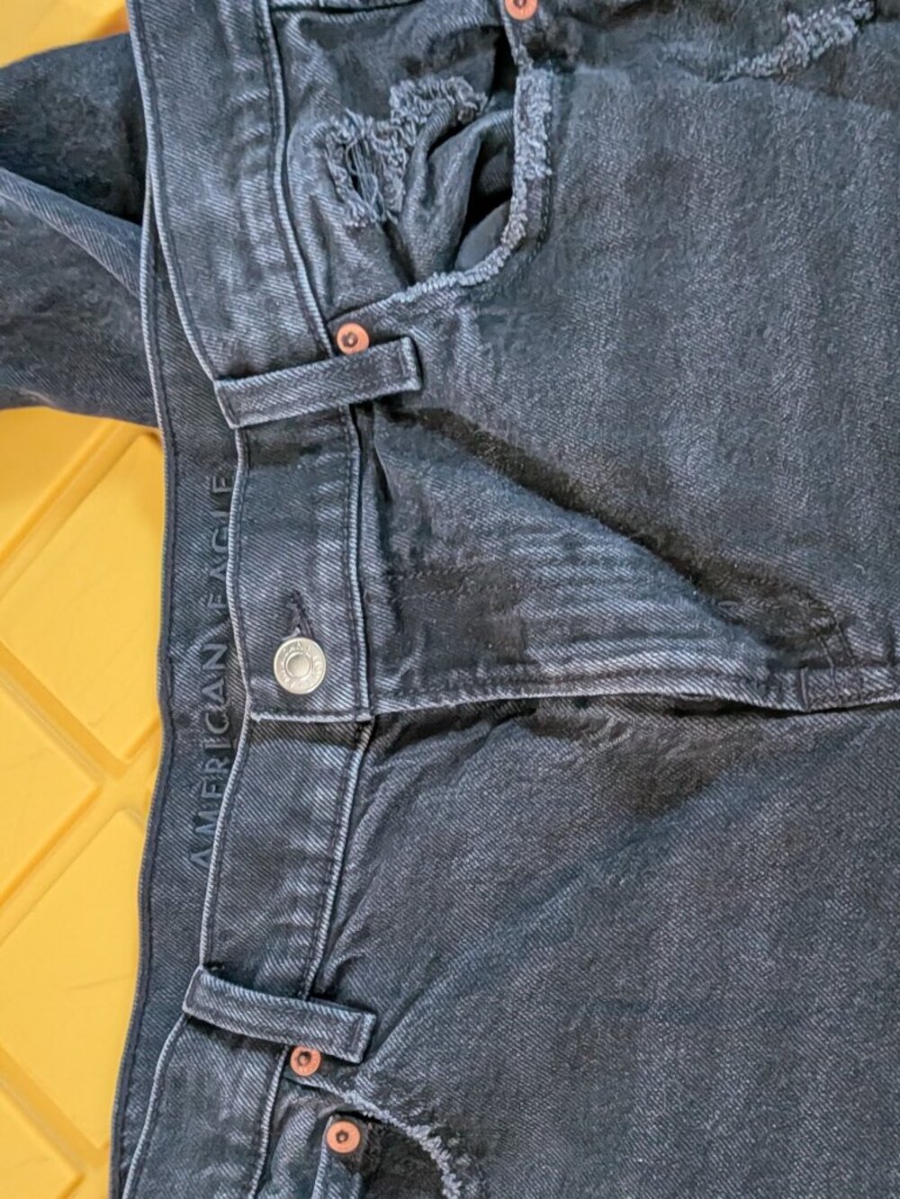 Distressed American Eagle Black EUC Size 14 Regular Jeans